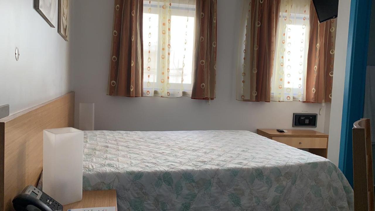 נאזרה Weaa Hotel מראה חיצוני תמונה